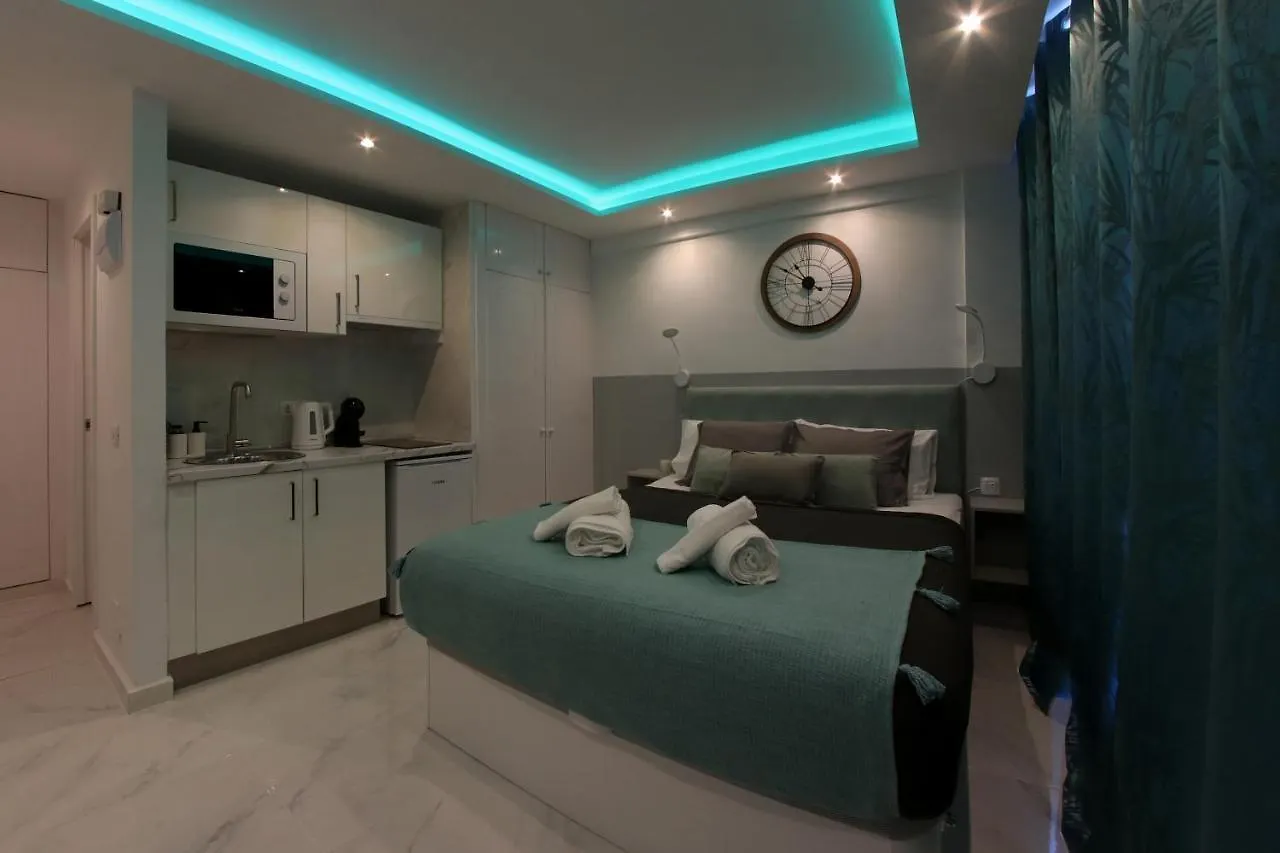 Modern Studio With A Sea View And Pool Access Ponderosa 801 Playa de las Americas  Apartment